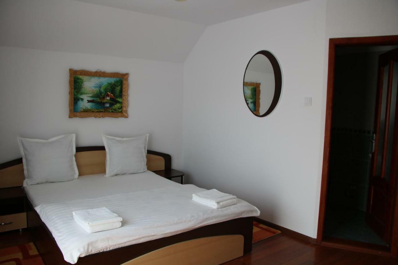 Casa Leny Hotel Tohanu Nou Eksteriør billede
