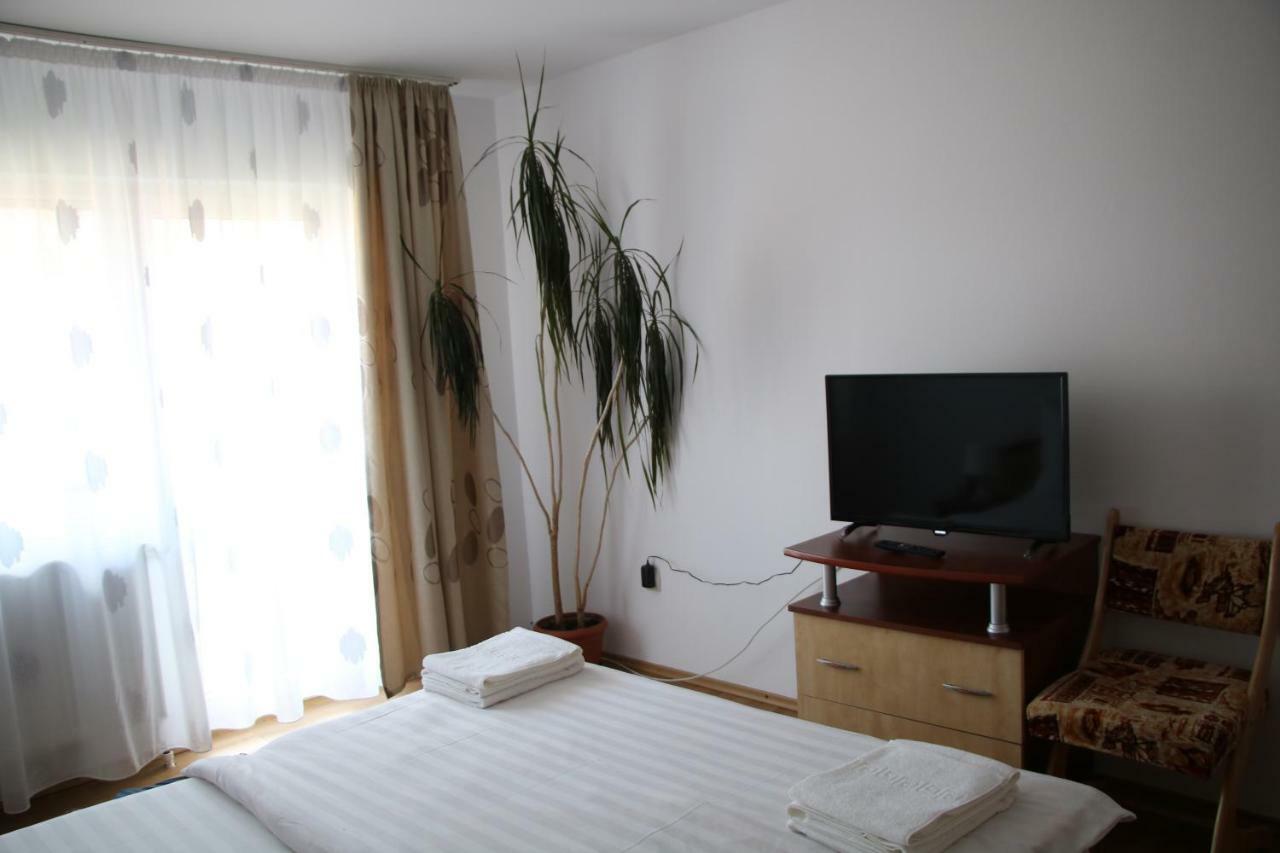 Casa Leny Hotel Tohanu Nou Eksteriør billede