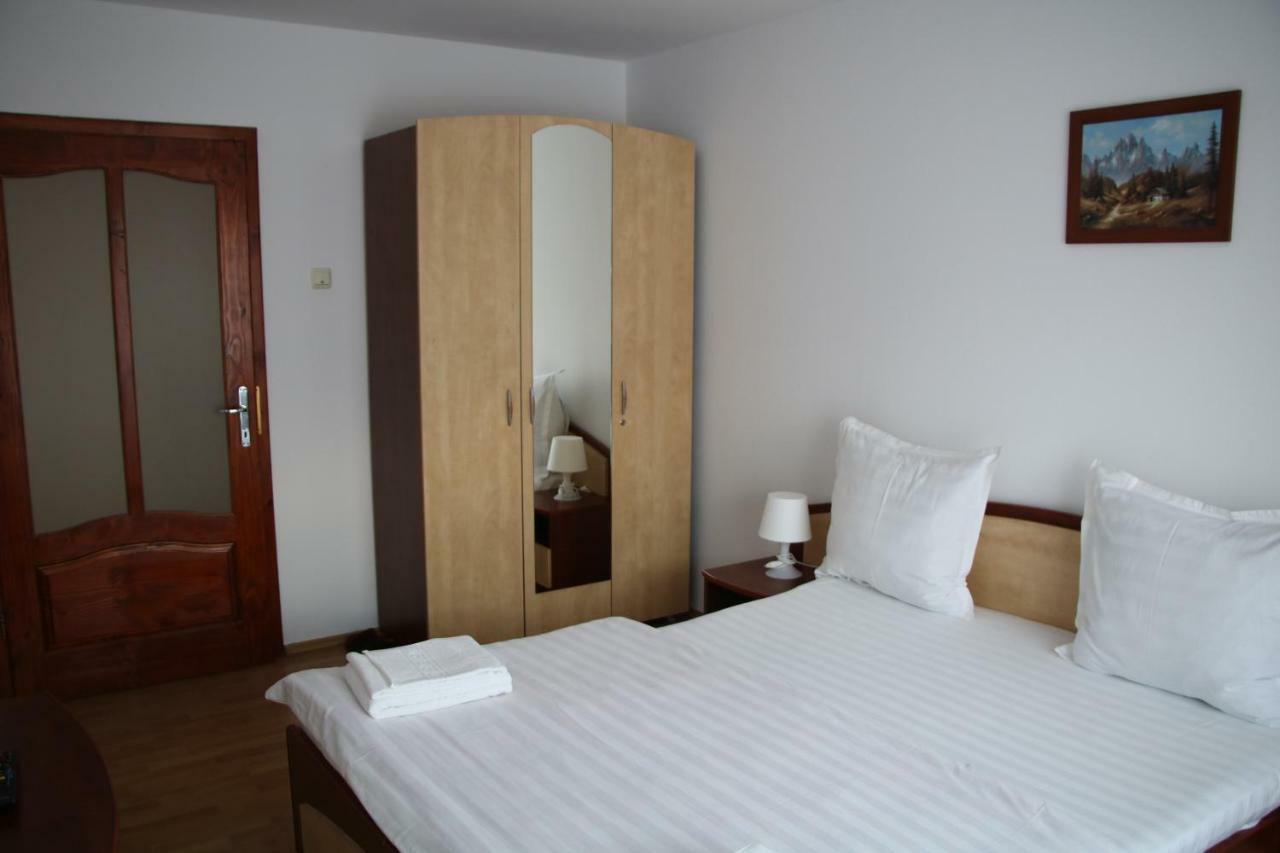Casa Leny Hotel Tohanu Nou Eksteriør billede